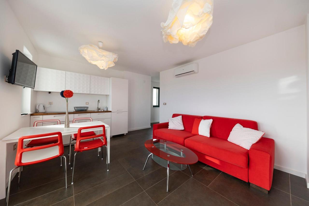 Apartment Mama House *